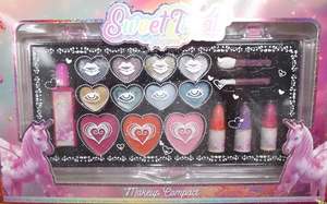 Gift Sets: Sweet Treats Make Up Pallette 1pc