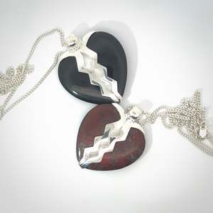 Red Jasper Stone: LOVESTRUCK