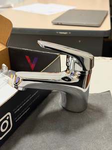 Tapware: [TAP1002] Voda Avant Cast Basin Mixer Chrome