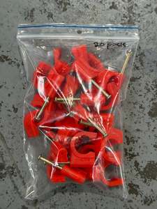 Pipes Fittings: [PEX1033] Pex Pipe Clips Red x20 Pack