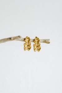 Jewellery: CRINKLE EARRINGS