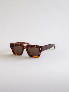 Boston Sunglasses – Antigone