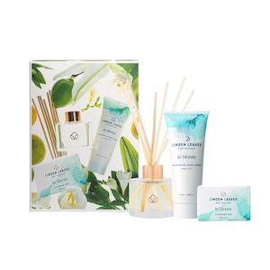 Linden Leaves: Linden Leaves Aqua Lily Hands & Home Gift Set