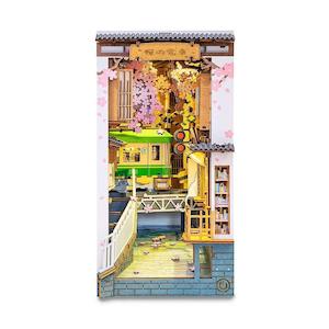 Rolife Sakura Densya DIY Book Nook Shelf Insert Kit - TGB01