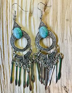 Earrings: Earrings fashion silver