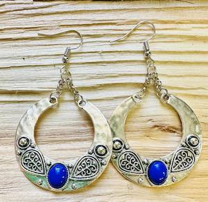 Earrings: Earring half-moon fashion style different options