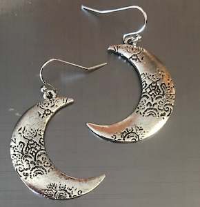 Earrings half moon