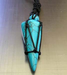 Necklaces: Crystal pendant necklace (7 variants)