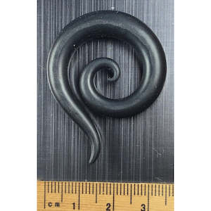 Ear Stretcher: Nr F812 Spiral ear gauge 8mm