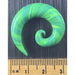 Ear Stretcher: Nr F810 Spiral ear gauge 8mm