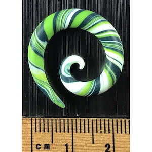 Ear Stretcher: Nr C511 Spiral ear gauge 5mm