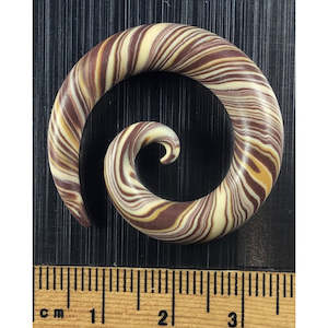 Ear Stretcher: Nr E706 Spiral ear gauge 7mm