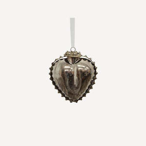 General: Ornate Glass Heart Silver