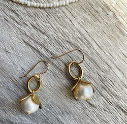 Earrings: Botanical Pearl Oval Dangles