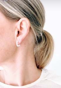 Petite Pearl Huggies