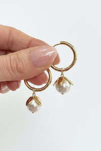 Pearls: Botanical Pearls on Hoops Gold