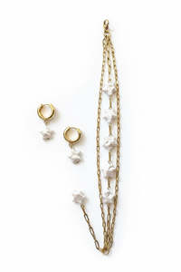The Odi Edit: Bracelet Earrings Combo- Star Pearl