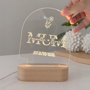 Home: "MUM" with Kids Names Night Light