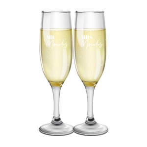 Gifts For Couples: Mr & Mrs Engraved Champagne Flute (Set of 2)
