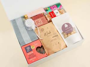 Gifts Over 200: Home and Body Gift Hamper