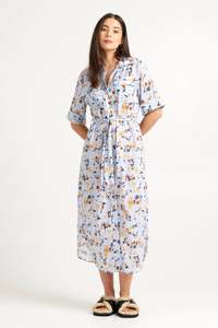 Lifestyle: Tuesday - Julia Dress - Cornflower Print