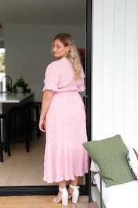 21st: Mirella V-Neck Pink