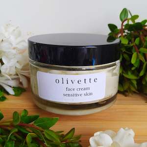 Face: Face Cream for Sensitive Skin