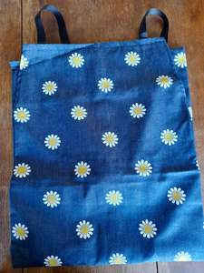 Adult Aprons: Adult Apron daisy on denim
