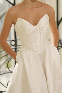 Products: Tina Holly - Laurenne - Olivia Rose Bridal