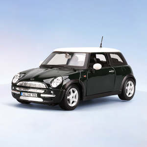 Car Body Style Rv Suv: Maisto 1/24 BMW Mini Cooper 1969 Classic Car Model