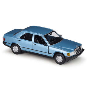 Car Body Style Hatchback: Bburago 1/24 Mercedes-Benz 190 E 2.6 Modern Car Model