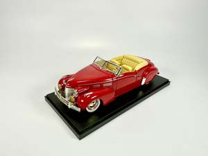 Car Body Style Sedan: SIGNATURE 1/32 Cadillac Series 62 Sedan 1946 Classic Car Model