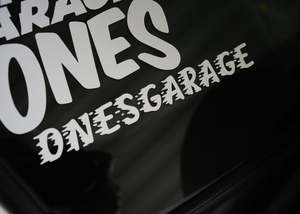 Frontpage: 'ONESGARAGE' Full Flame Sticker