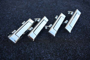 Landcruiser 60 series door handle set genuine *NEW