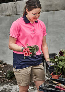 Womens Essential Stretch Cargo Short ZS735