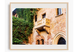 Romantic Images From Italy: Juliet's Balcony