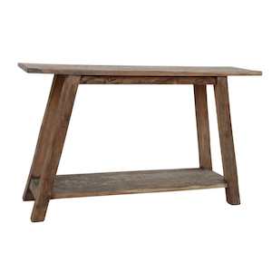 Furniture: Farmhouse Console Table