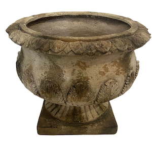 Outdoor Furniture: Antique URN - Indoor/Outdoor