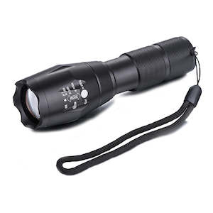 Led: Woodbuilt XML LED Flash Light 300 Lumens