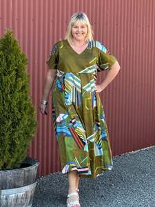 Obi Fashion Collection: Picasso Midi Dress