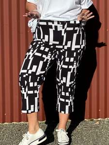 Bittermoon Fashion Collection Nz Made: Golf Pants Black and White