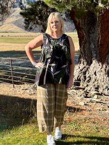 Obi Fashion Collection: Paradise Flounce Top