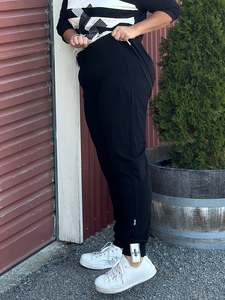 Jellicoe: Unlimited Pants -Black