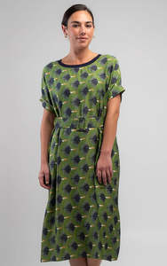 Frontpage: Toucan Relaxed Shift Dress