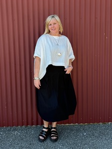 Frontpage: Live Skirt | Black