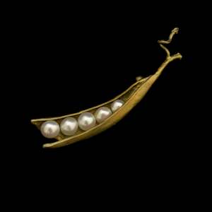 Brooches: Michael Michaud Pea Pod Brooch With Freshwater Pearls - 5737BZWP