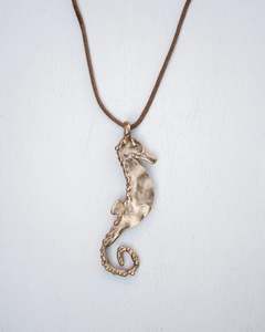 Pesci Che Volano Cavalluccio Marino Large Pendant On Leather (Seahorse) - Bronze