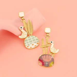 Earrings: Taratata Bijoux Ducks In A Row (Plume) Stud Earrings - E26-11906-20M