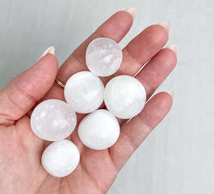 Cleansing Rituals: Selenite Tumble | Cleanse
