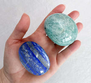 Love: Flow + Expression Palm Stone Set